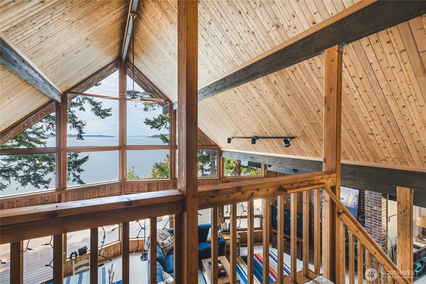 7616 Cypress Way , Anacortes, WA 98221