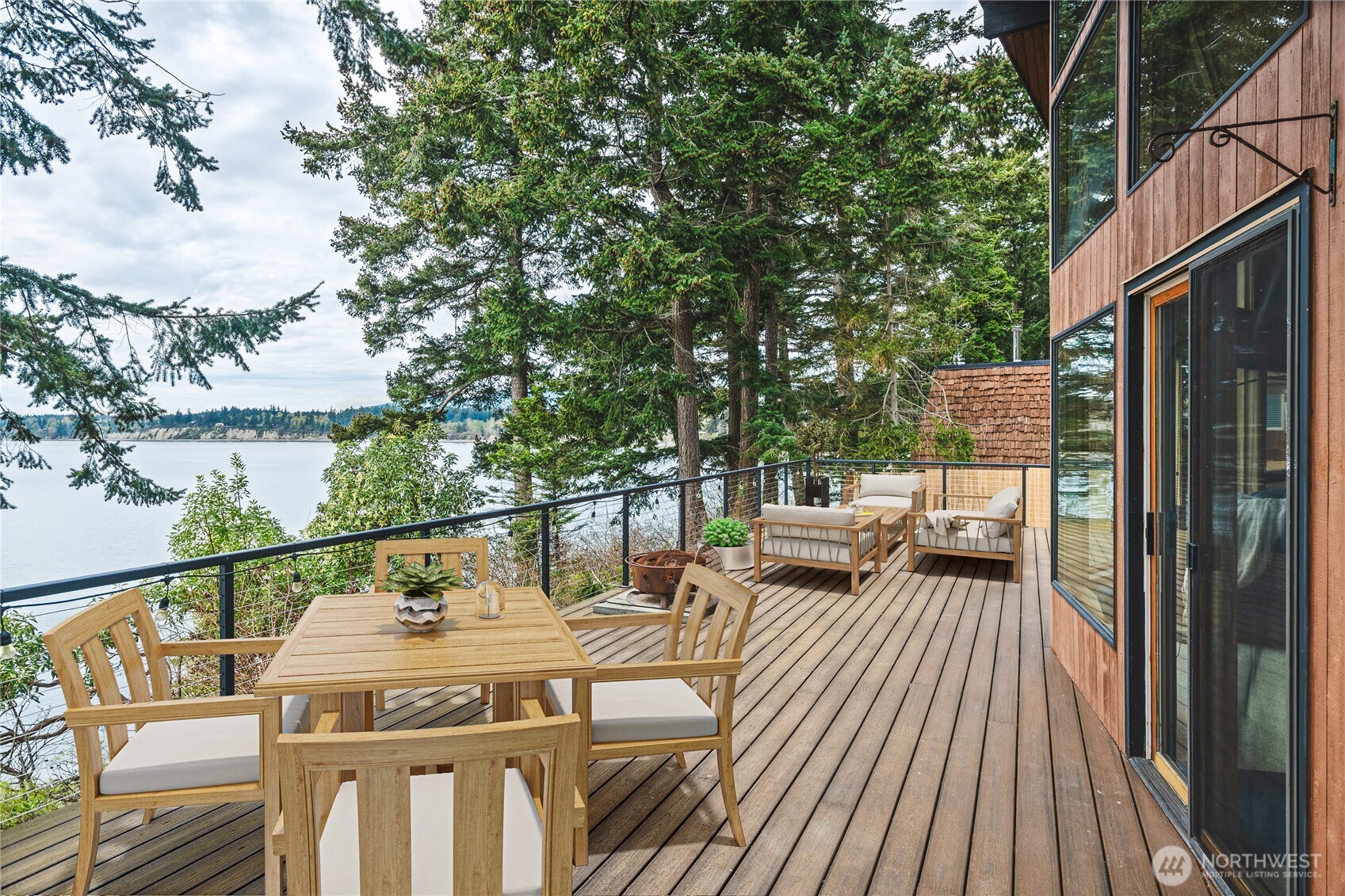 7616 Cypress Way , Anacortes, WA 98221
