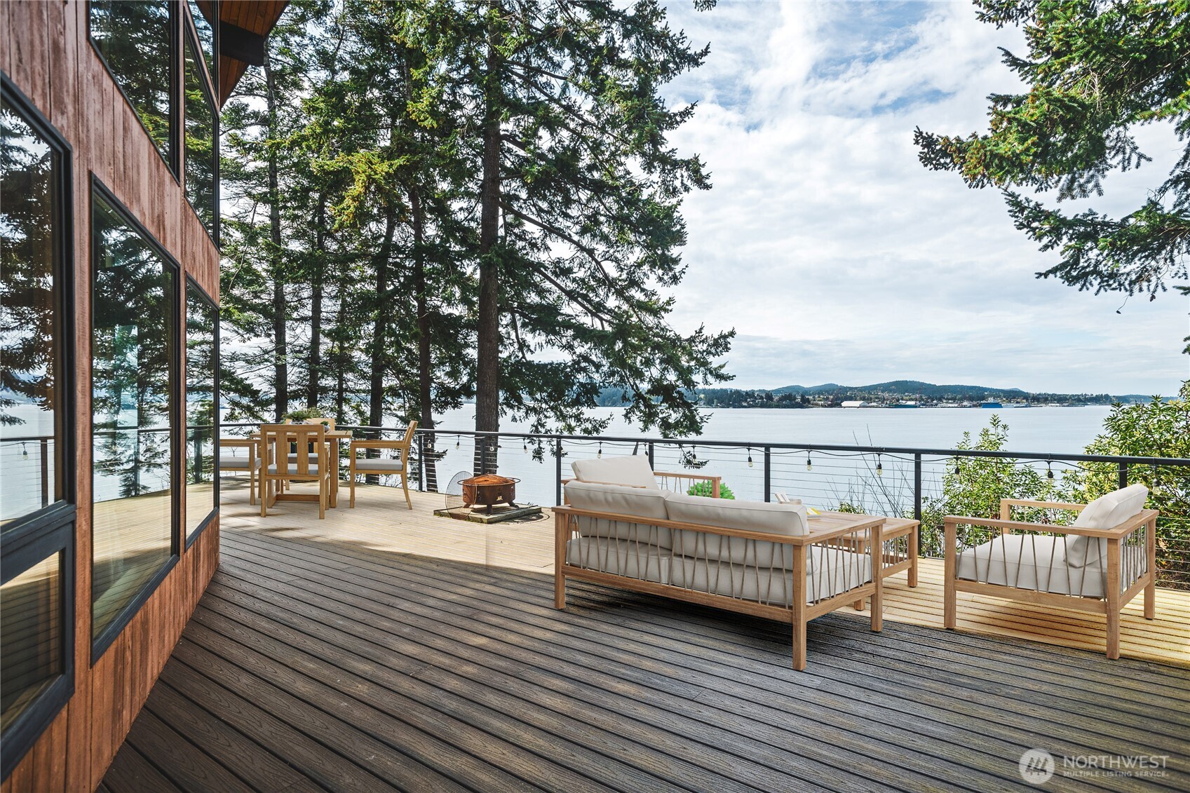 7616 Cypress Way , Anacortes, WA 98221