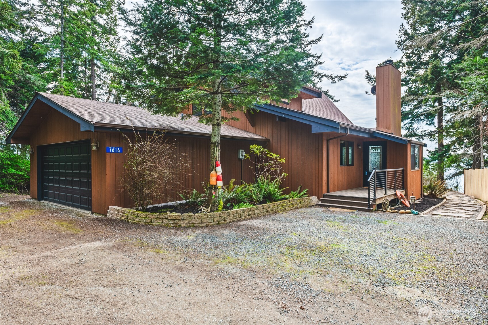 7616 Cypress Way , Anacortes, WA 98221