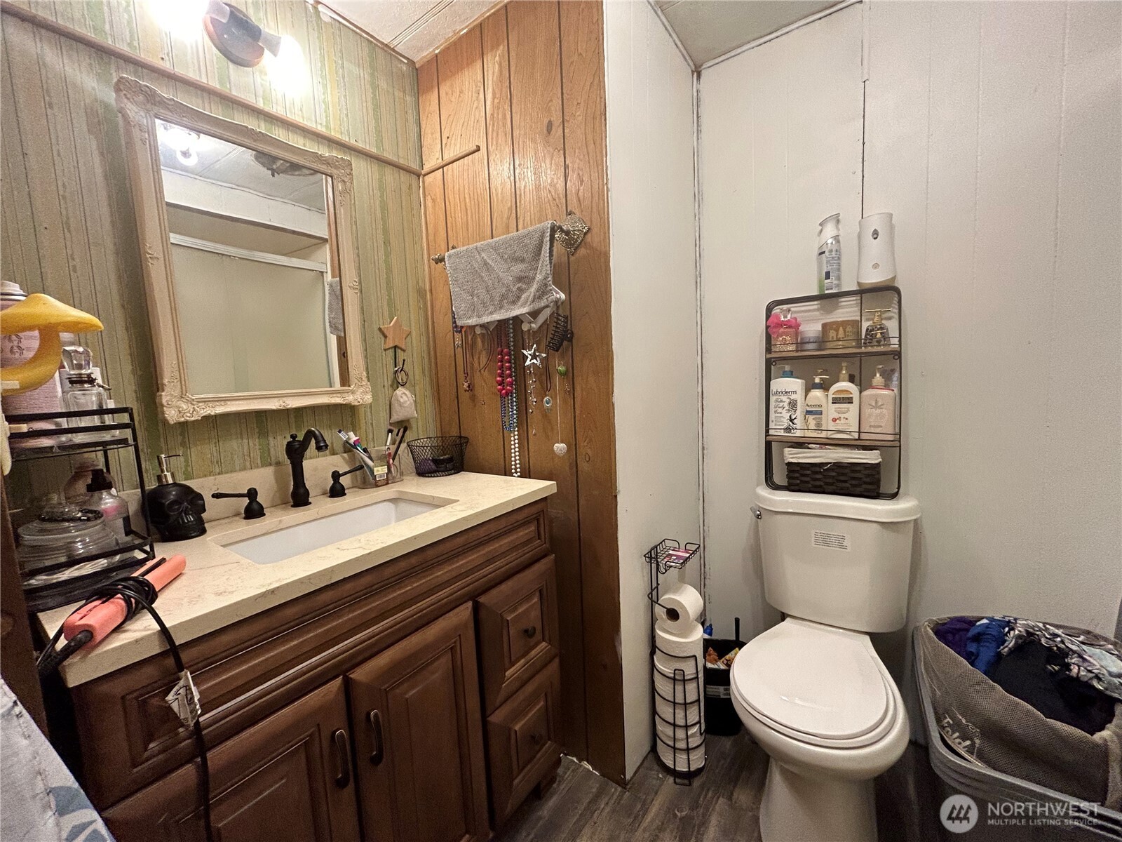 1824 Hay Street , Shelton, WA 98584