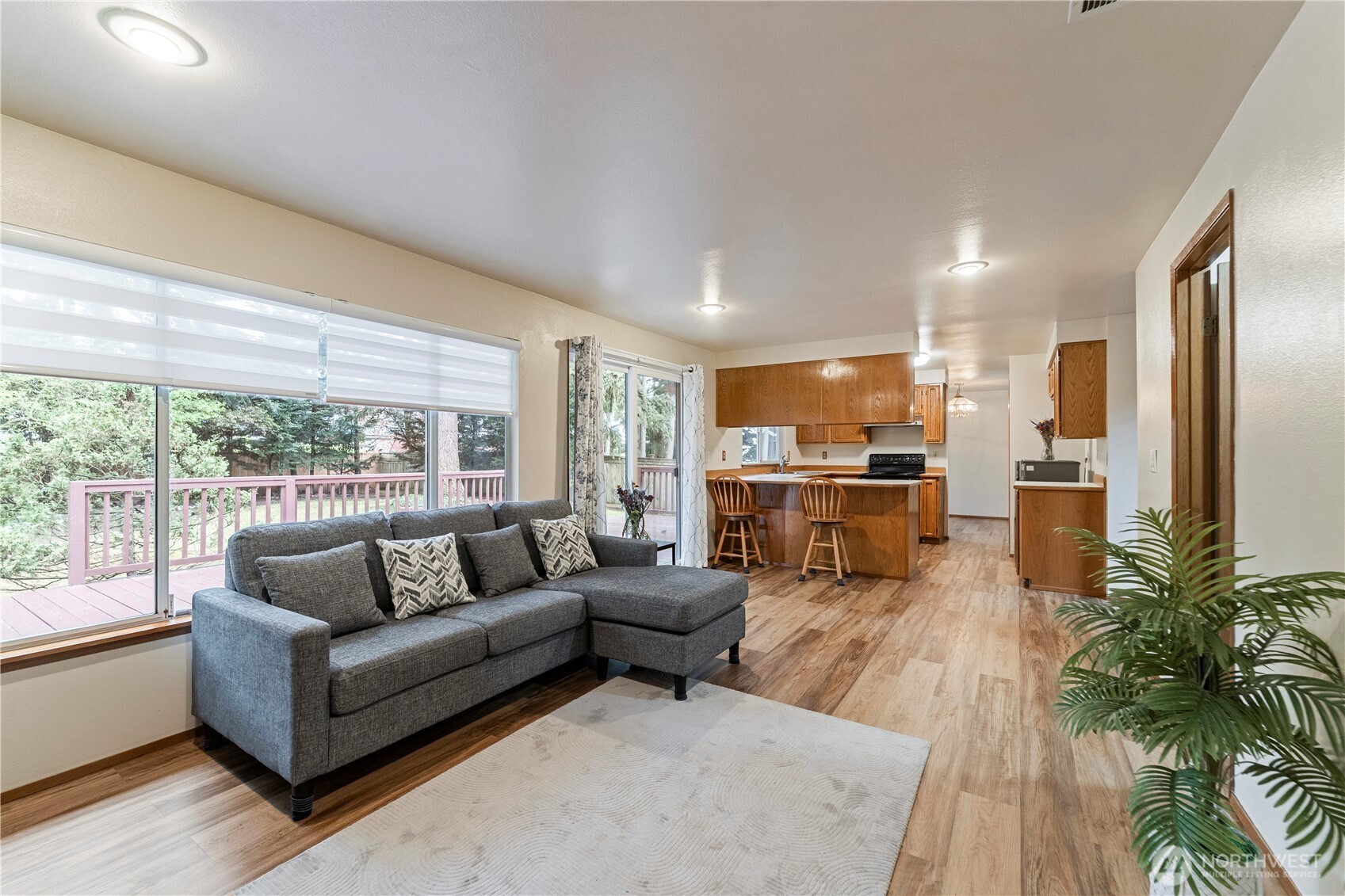 9614 175th Street Court East , Puyallup, WA 98375