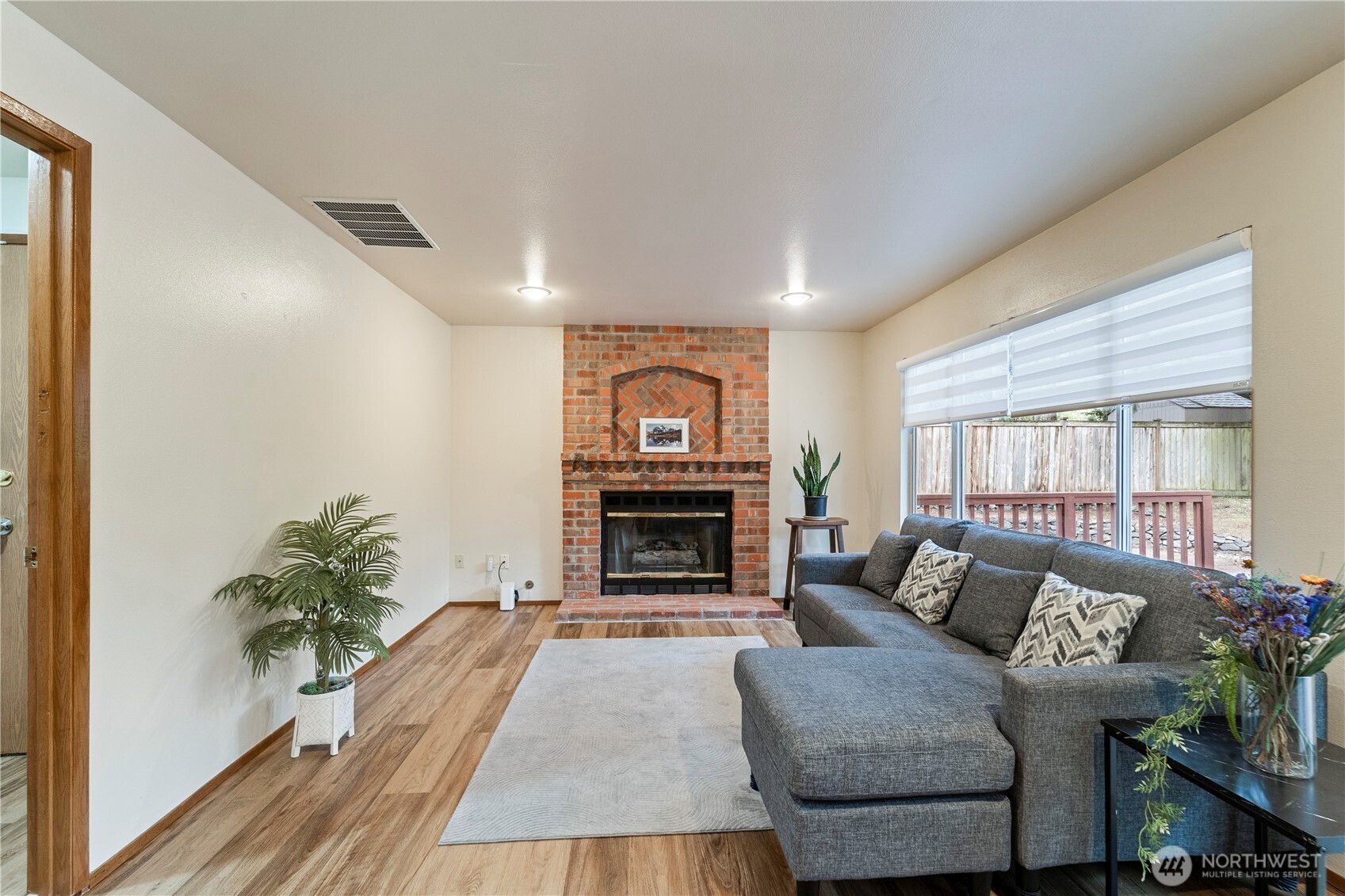 9614 175th Street Court East , Puyallup, WA 98375