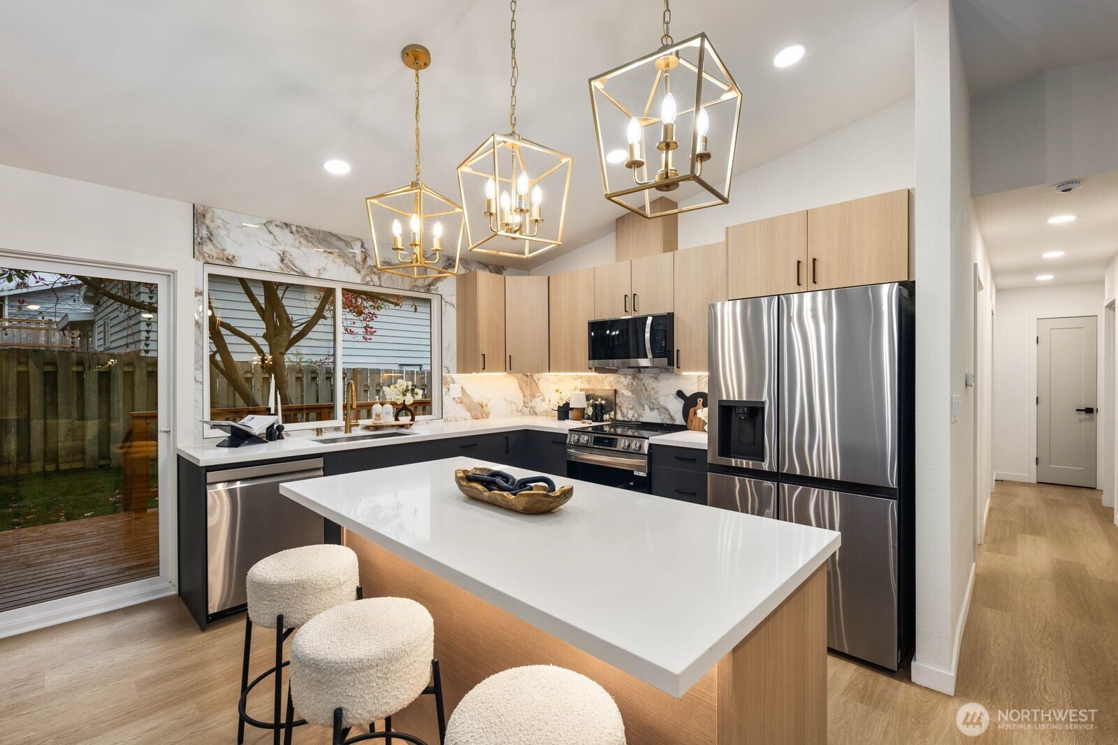 7211 182nd Street SW, Edmonds, WA 98026-5558