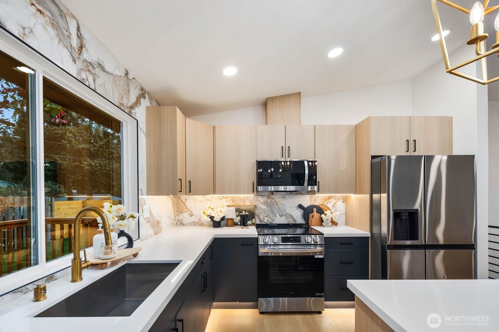 7211 182nd Street SW, Edmonds, WA 98026-5558