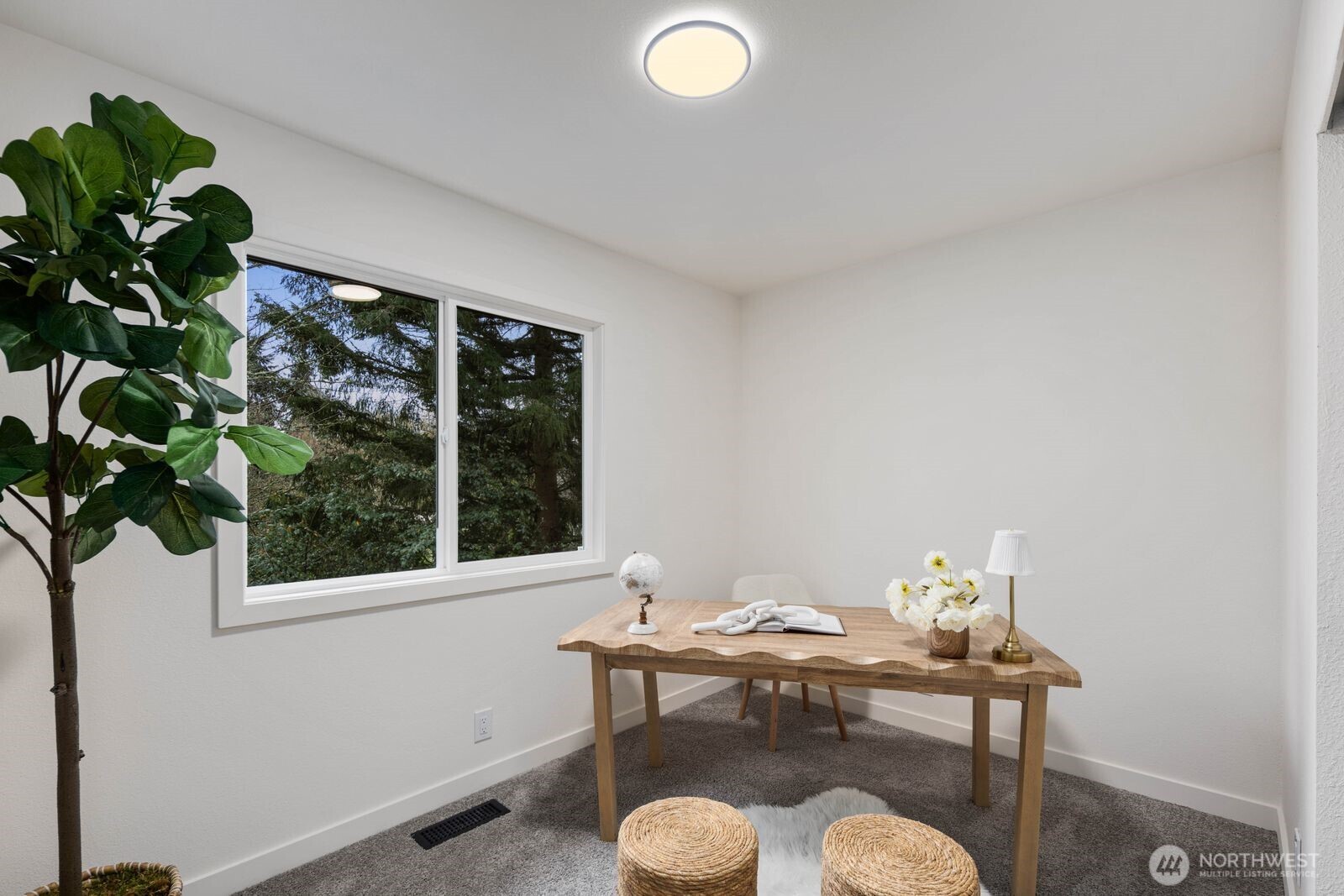 7211 182nd Street SW, Edmonds, WA 98026-5558