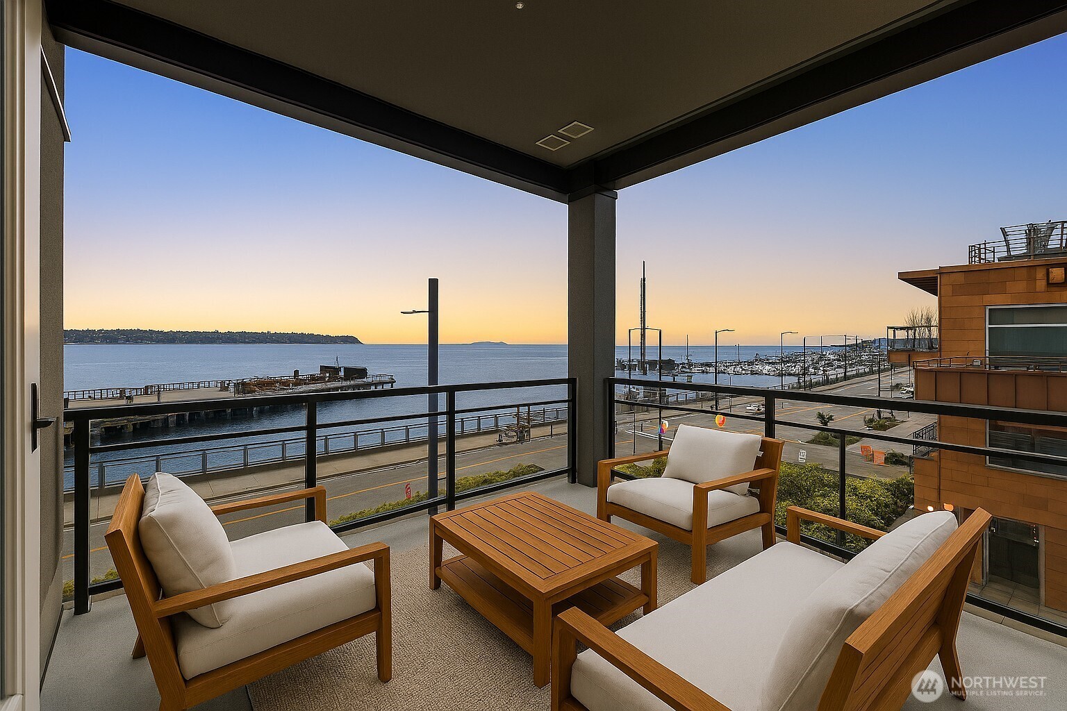 1900 Alaskan Way #316, Seattle, WA 98101