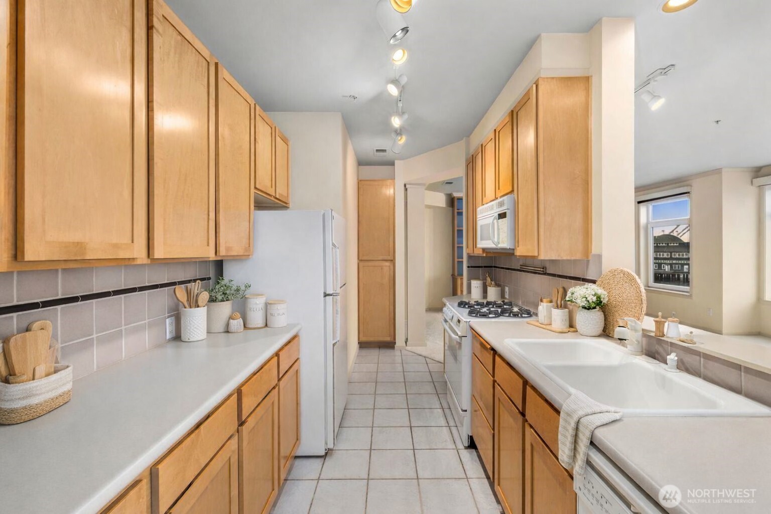 1900 Alaskan Way #316, Seattle, WA 98101