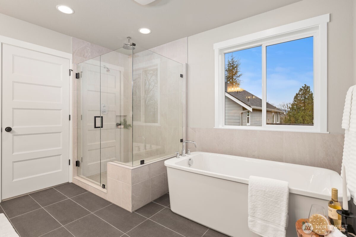 7907 S 132 Street , Seattle, WA 98178