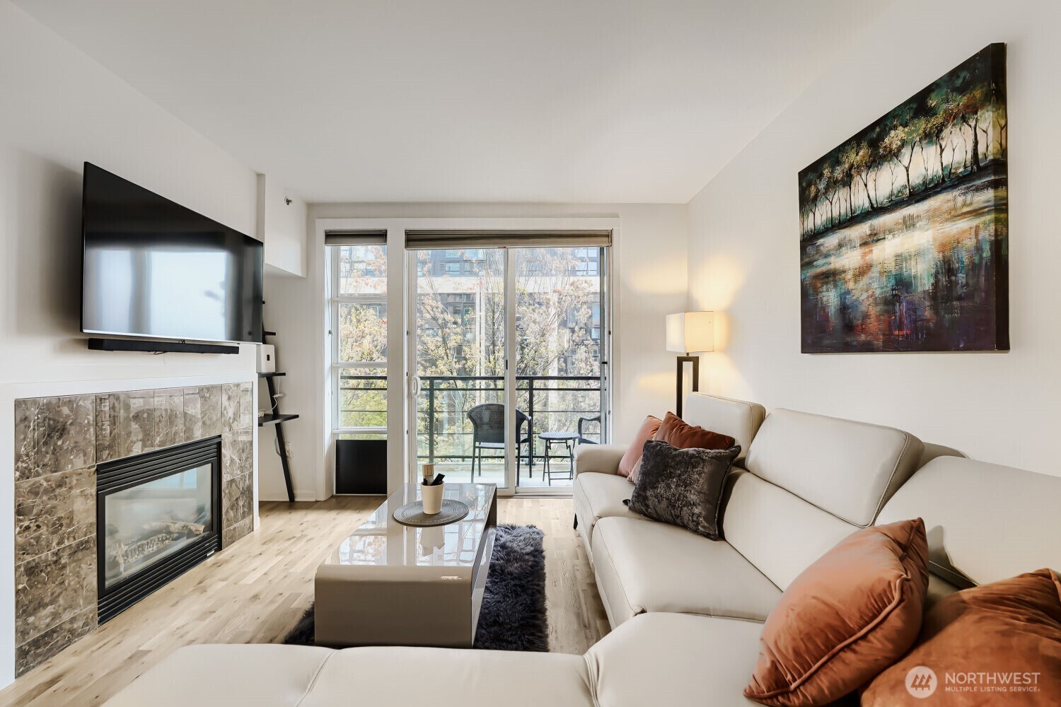 2607 Western Avenue #355, Seattle, WA 98121