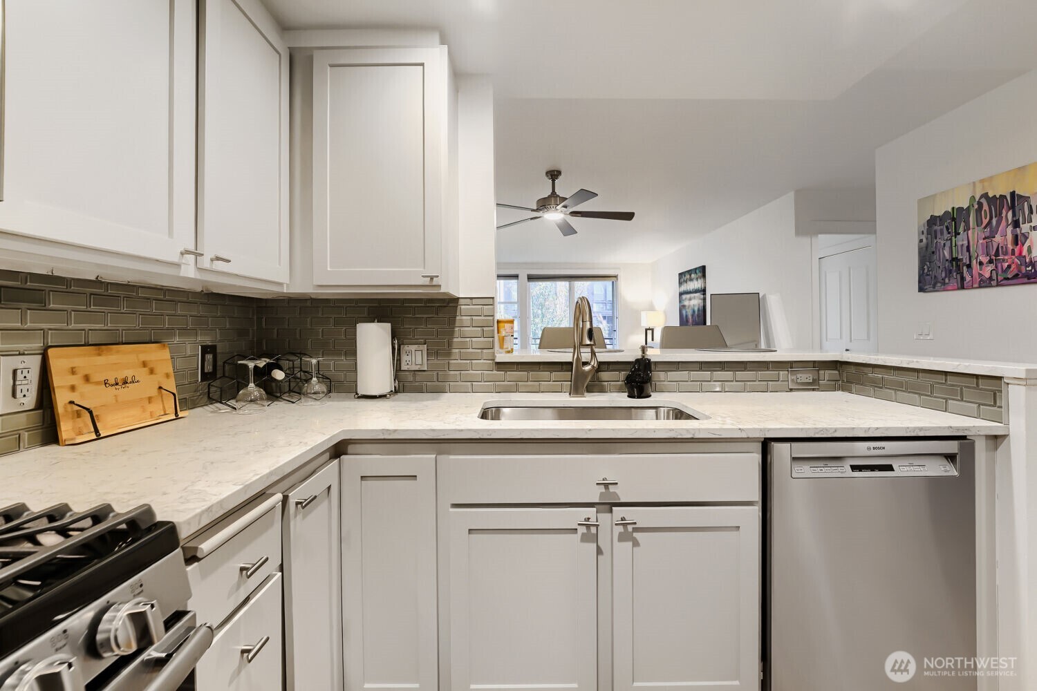 2607 Western Avenue #355, Seattle, WA 98121