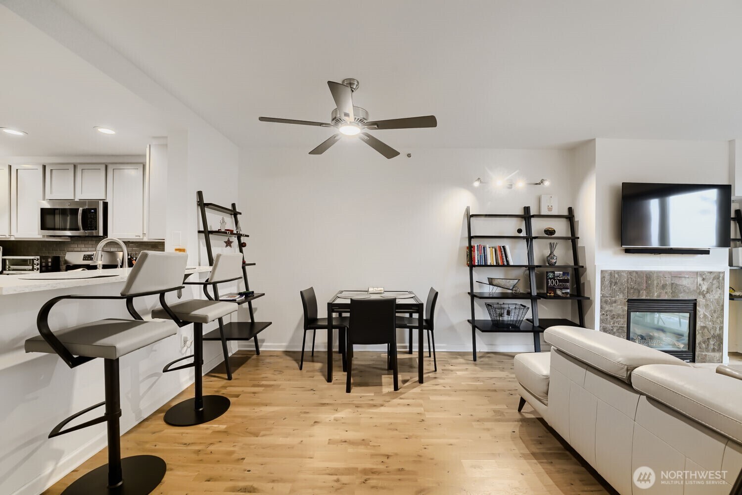 2607 Western Avenue #355, Seattle, WA 98121