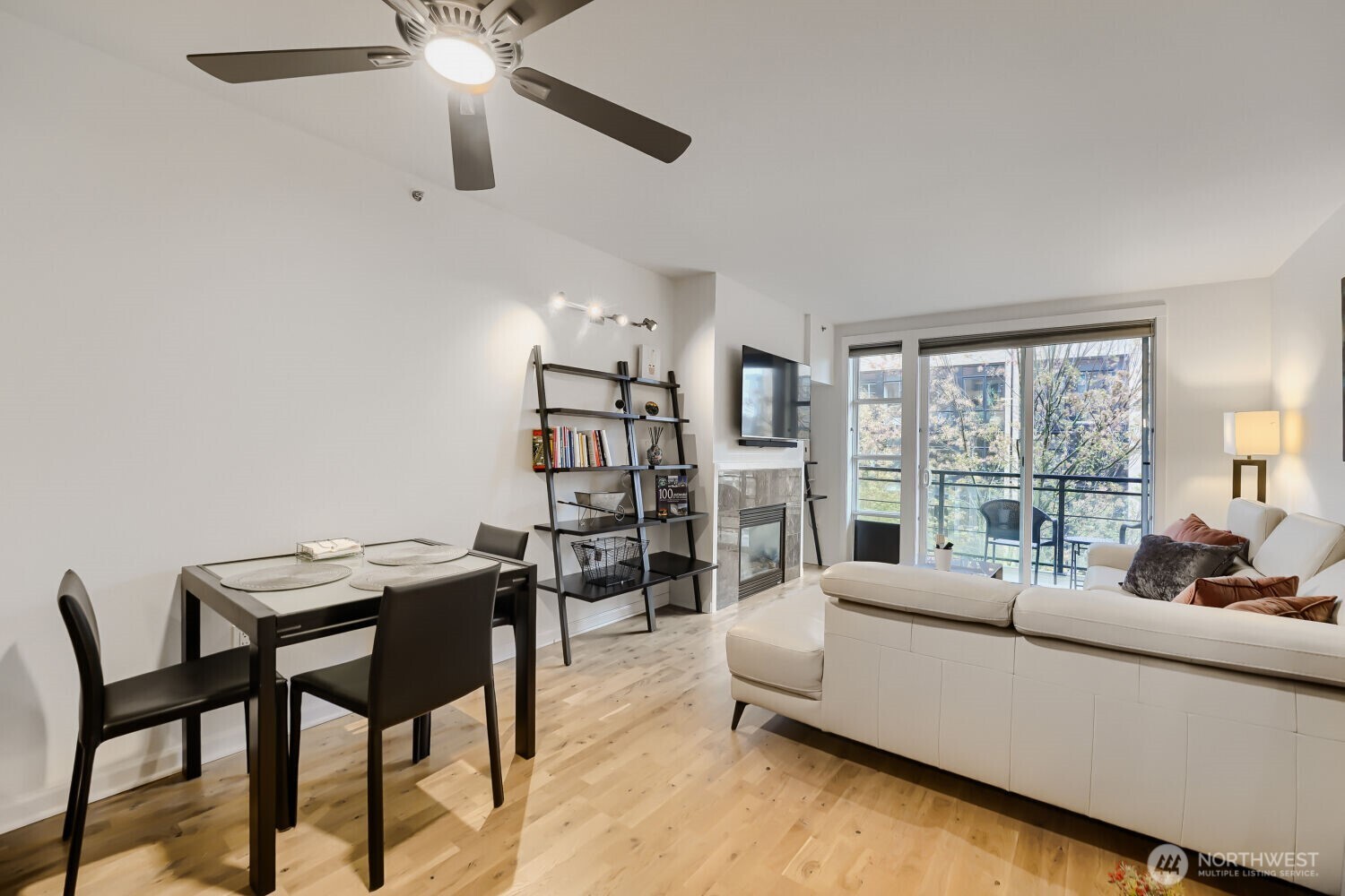 2607 Western Avenue #355, Seattle, WA 98121