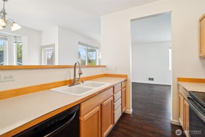 2906 SE 8TH Place #2111, Renton, WA 98058 - Photo 11