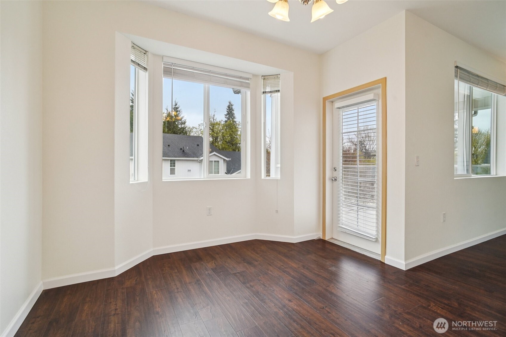 2906 SE 8TH Place #2111, Renton, WA 98058
