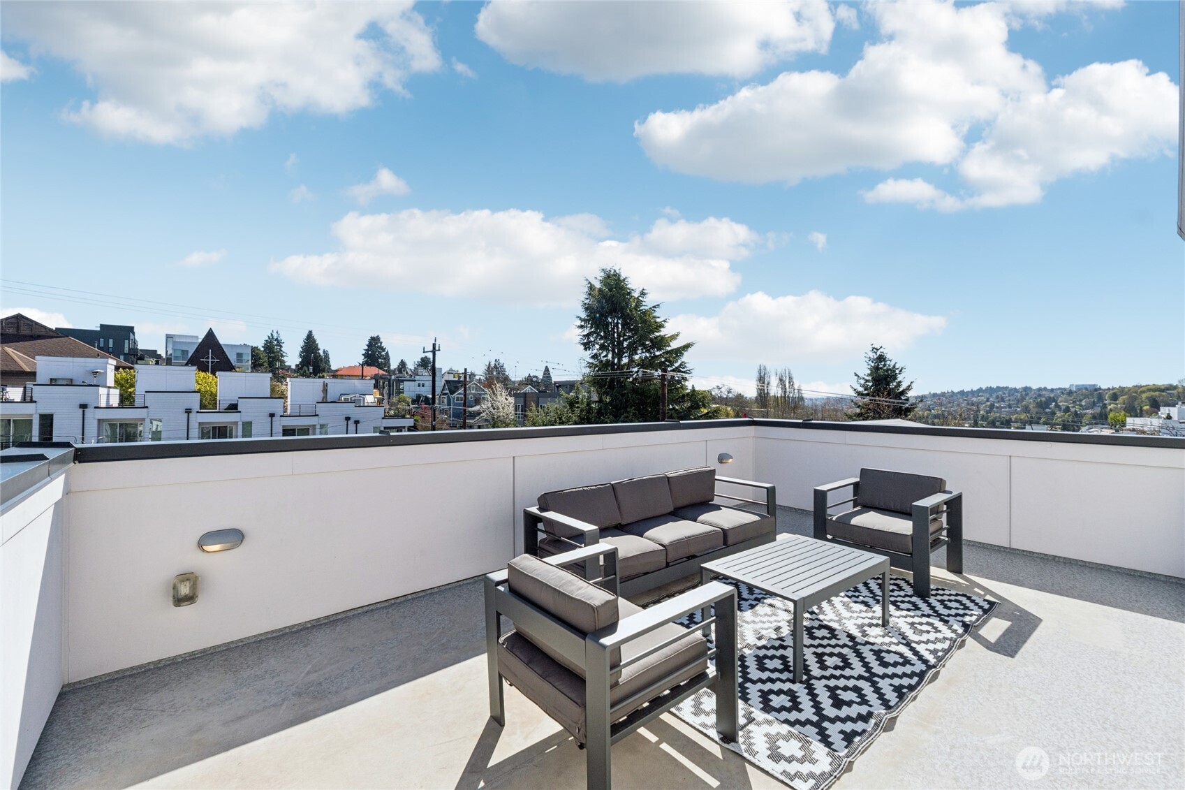 1432 S King Street , Seattle, WA 98144