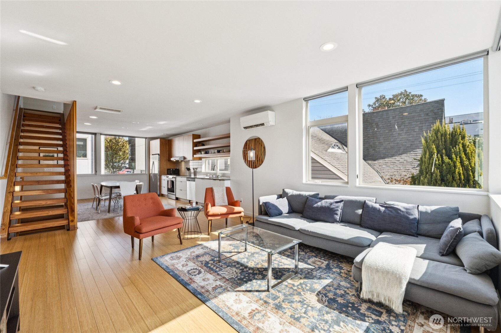 1432 S King Street , Seattle, WA 98144