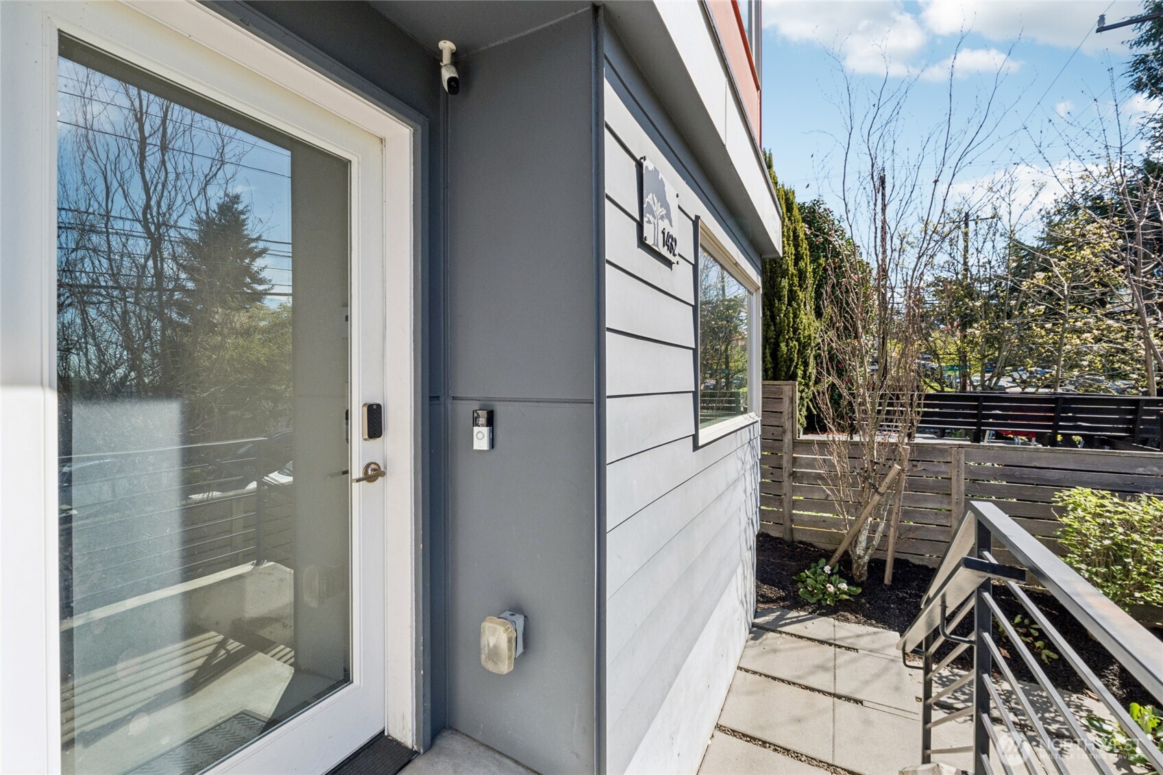 1432 S King Street , Seattle, WA 98144