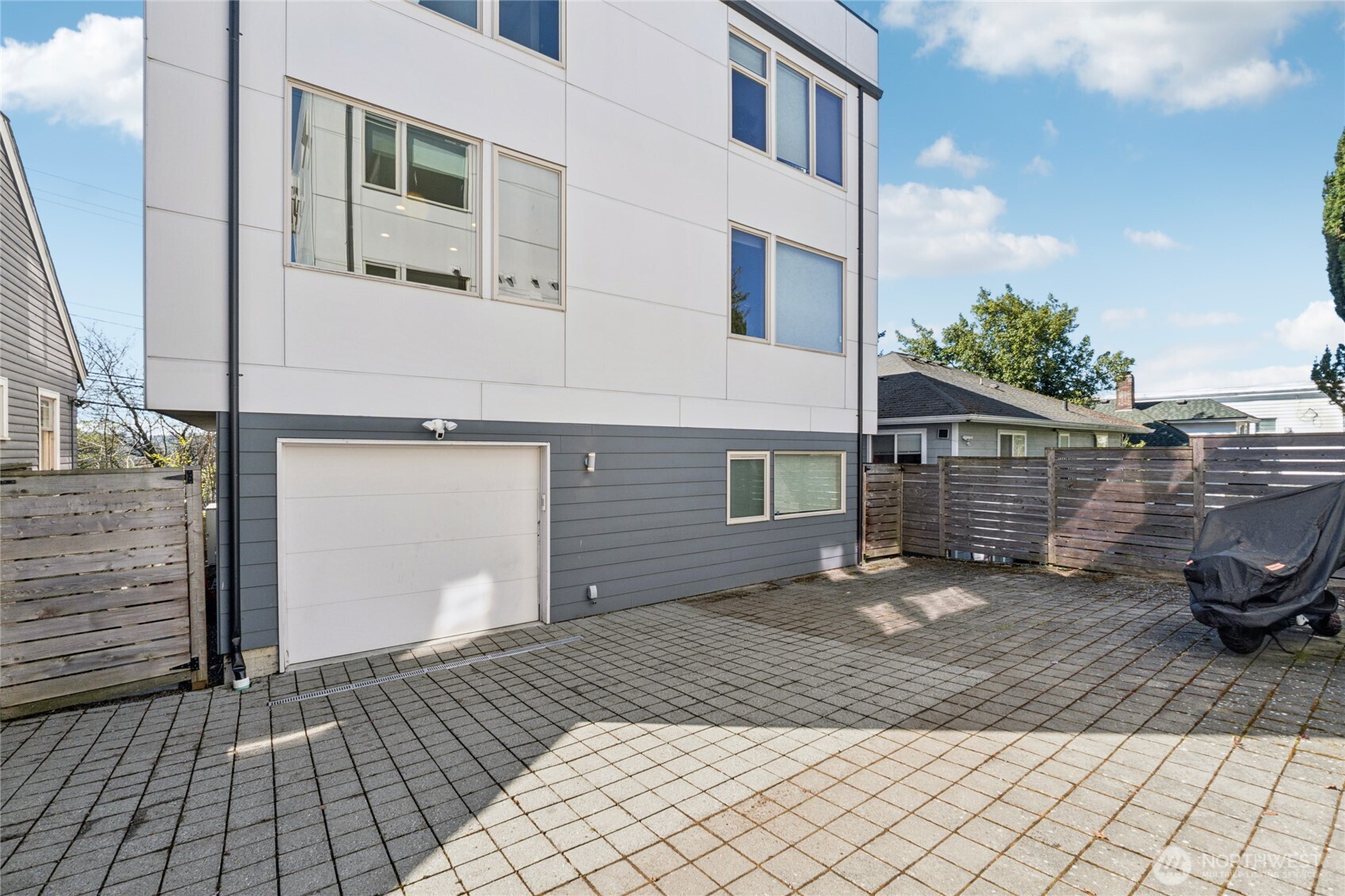 1432 S King Street , Seattle, WA 98144