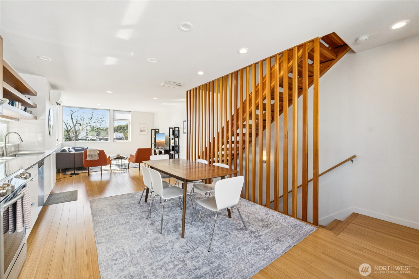 1432 S King Street , Seattle, WA 98144