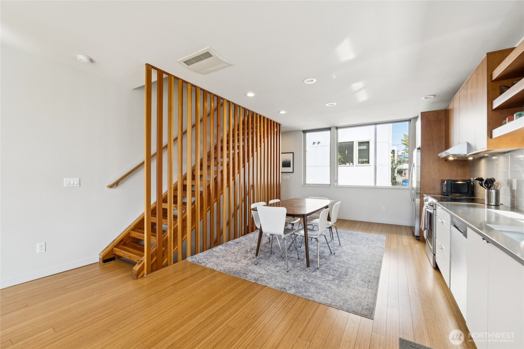 1432 S King Street , Seattle, WA 98144