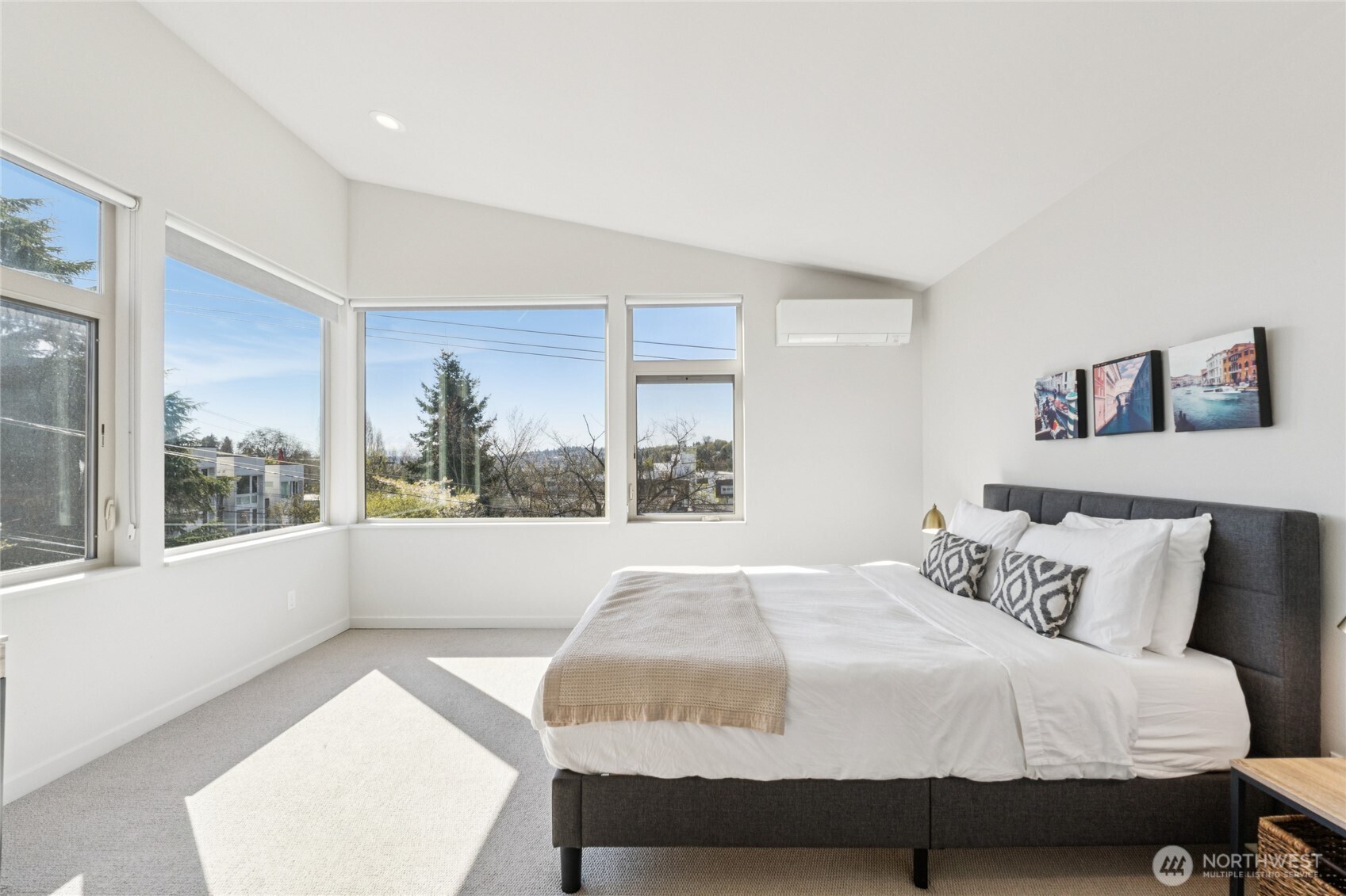 1432 S King Street , Seattle, WA 98144