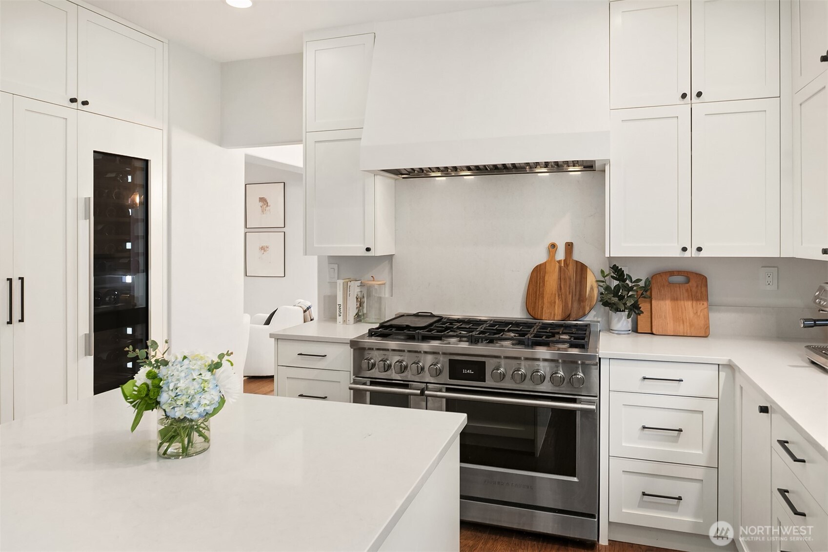 24046 SE 9th Court , Sammamish, WA 98075