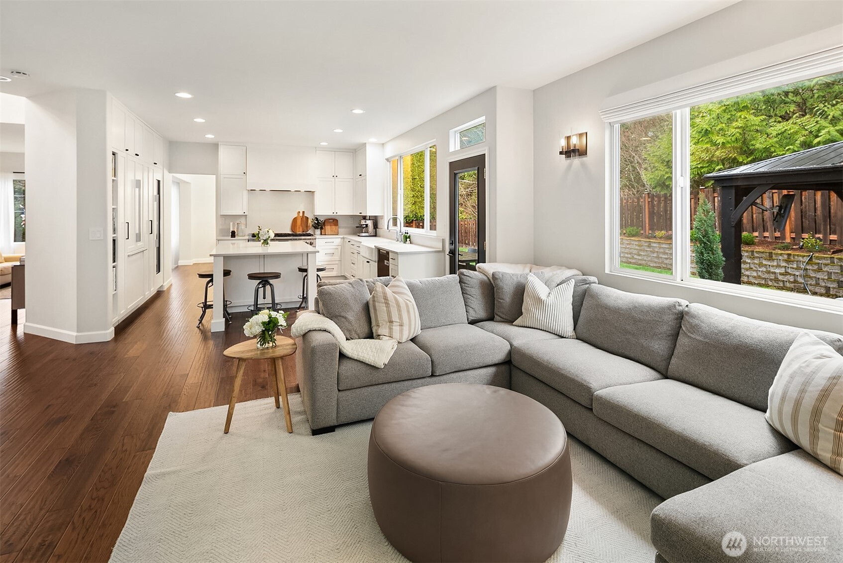 24046 SE 9th Court , Sammamish, WA 98075