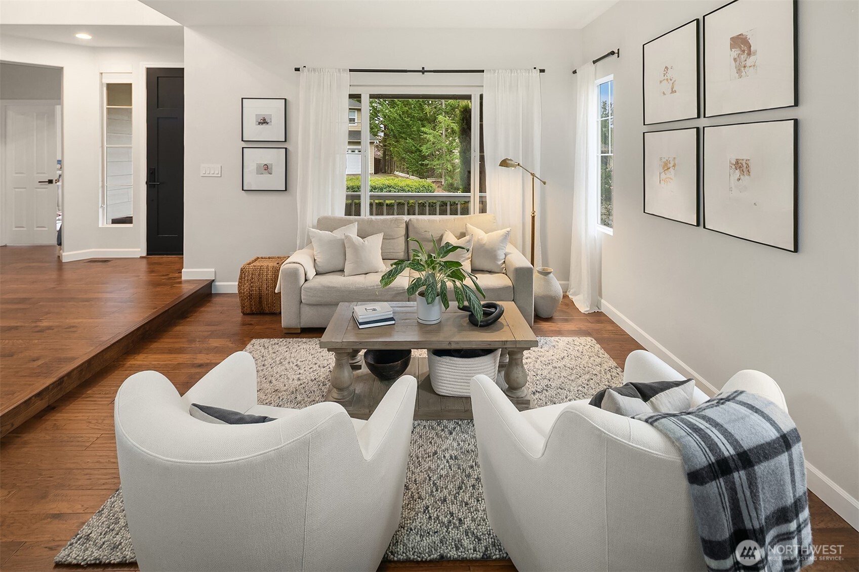 24046 SE 9th Court , Sammamish, WA 98075