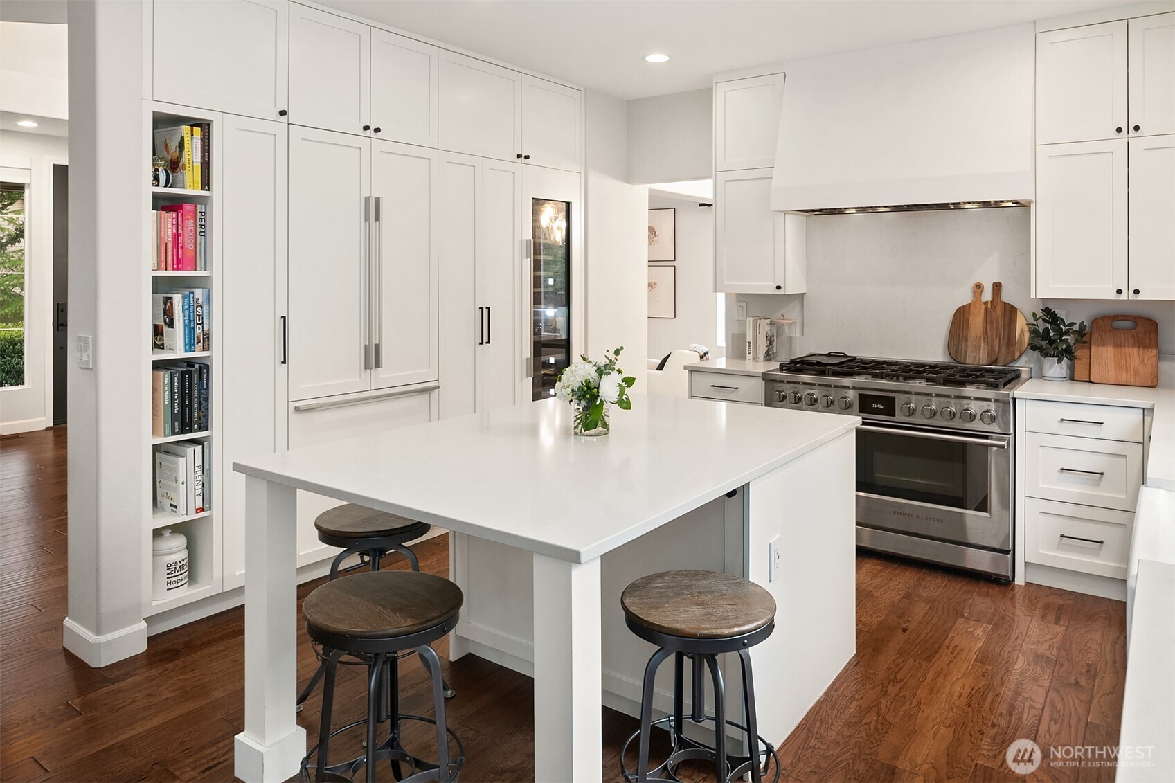 24046 SE 9th Court , Sammamish, WA 98075