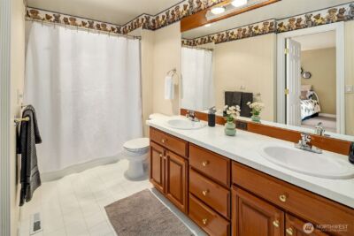 17120 SE 58th Street , Bellevue, WA 98006 - Photo 29