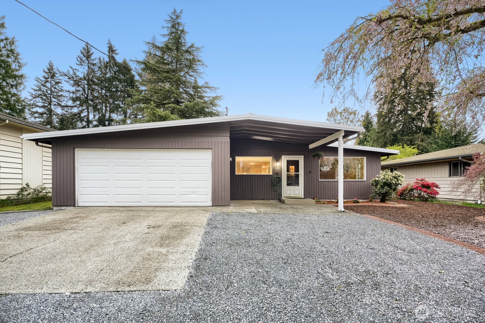 1420 E Walnut Street , Kent, WA 98030