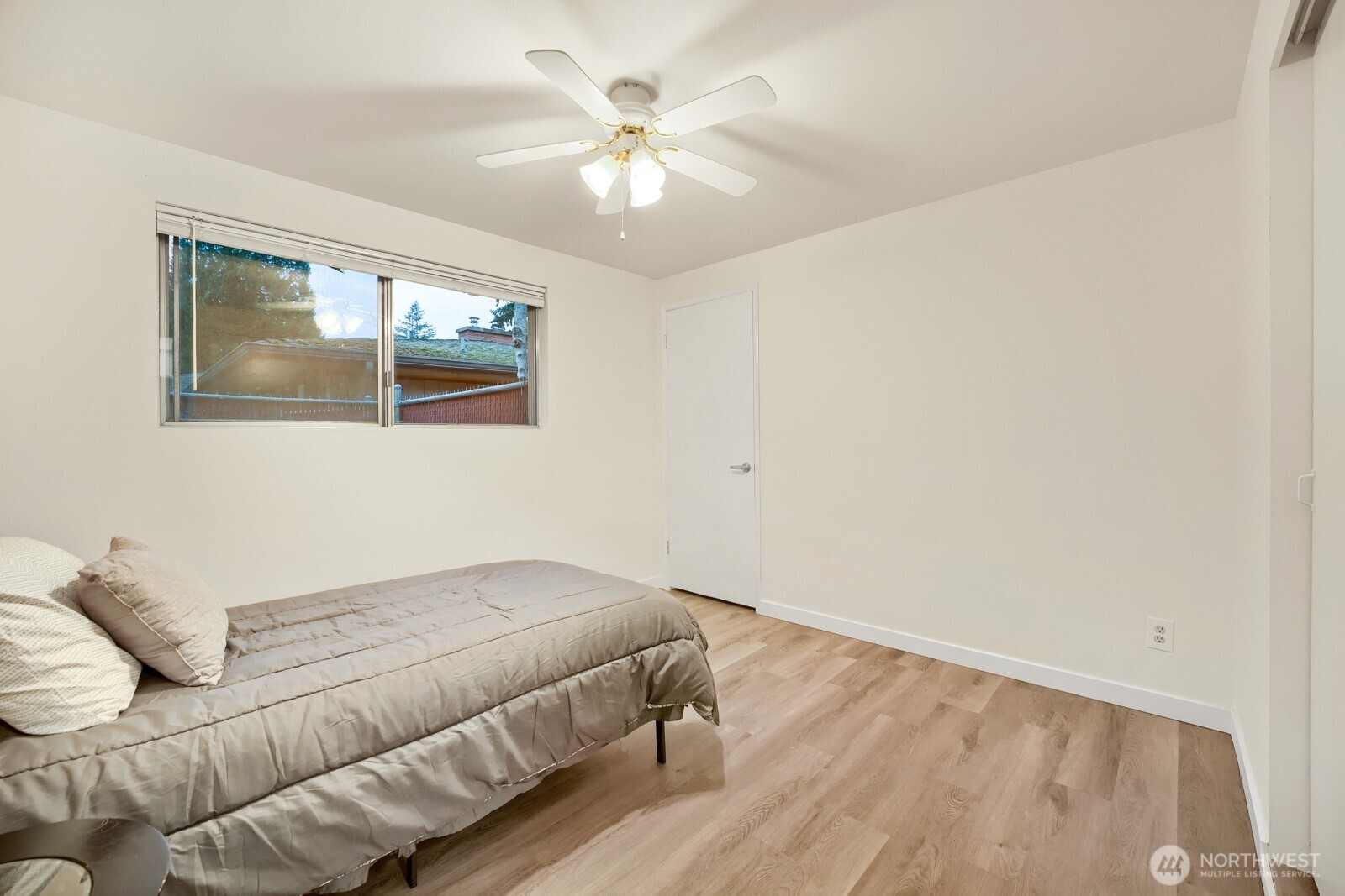 1420 E Walnut Street , Kent, WA 98030