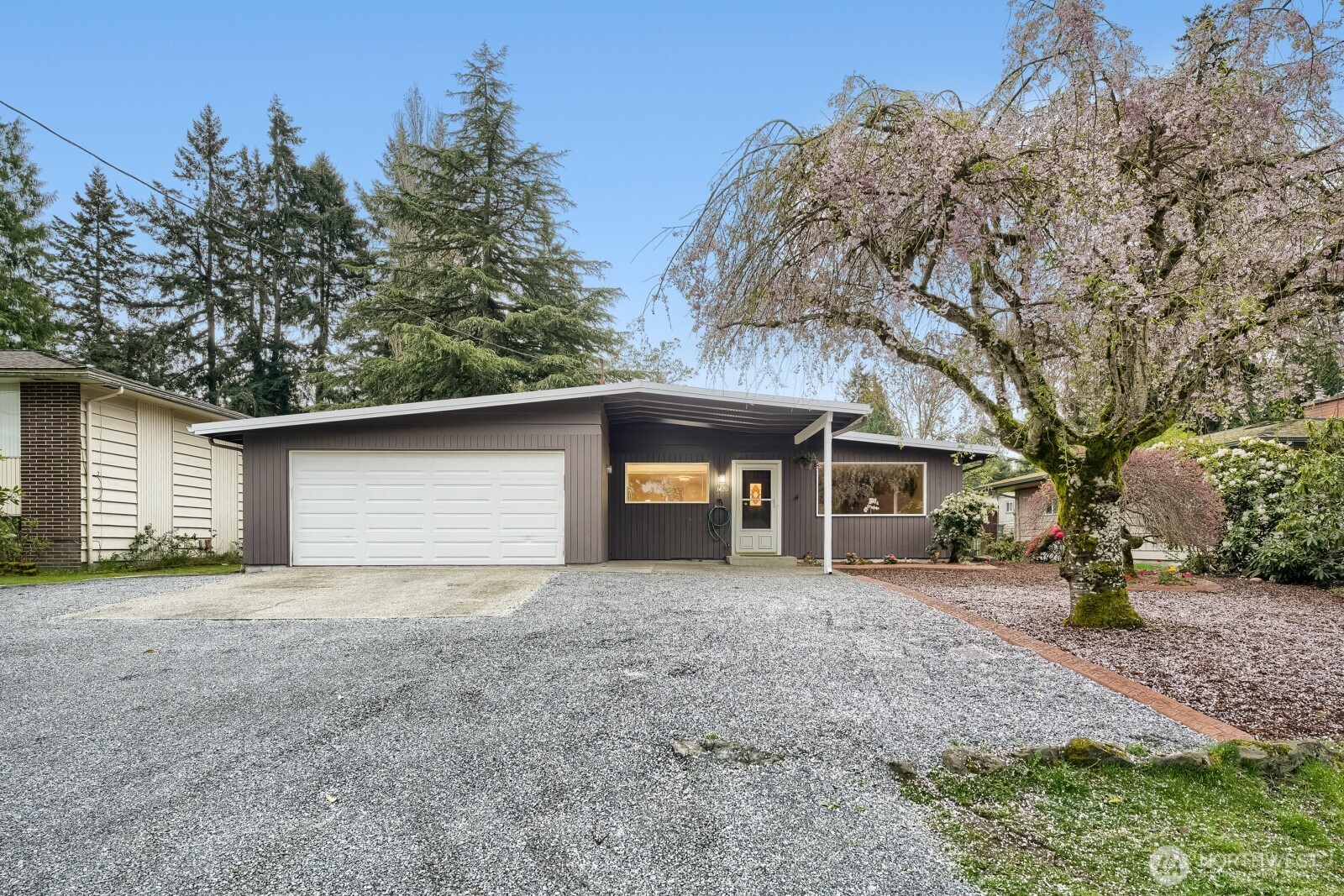 1420 E Walnut Street , Kent, WA 98030