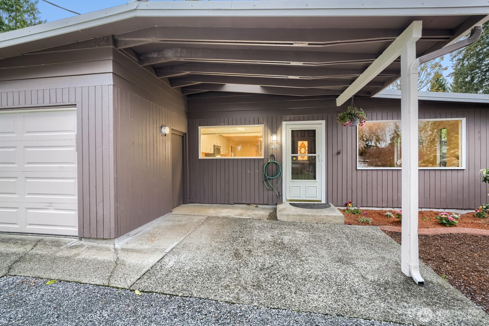1420 E Walnut Street , Kent, WA 98030