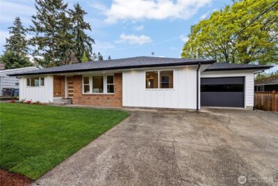 3318 Grandview Drive W, University Place, WA 98466-2631
