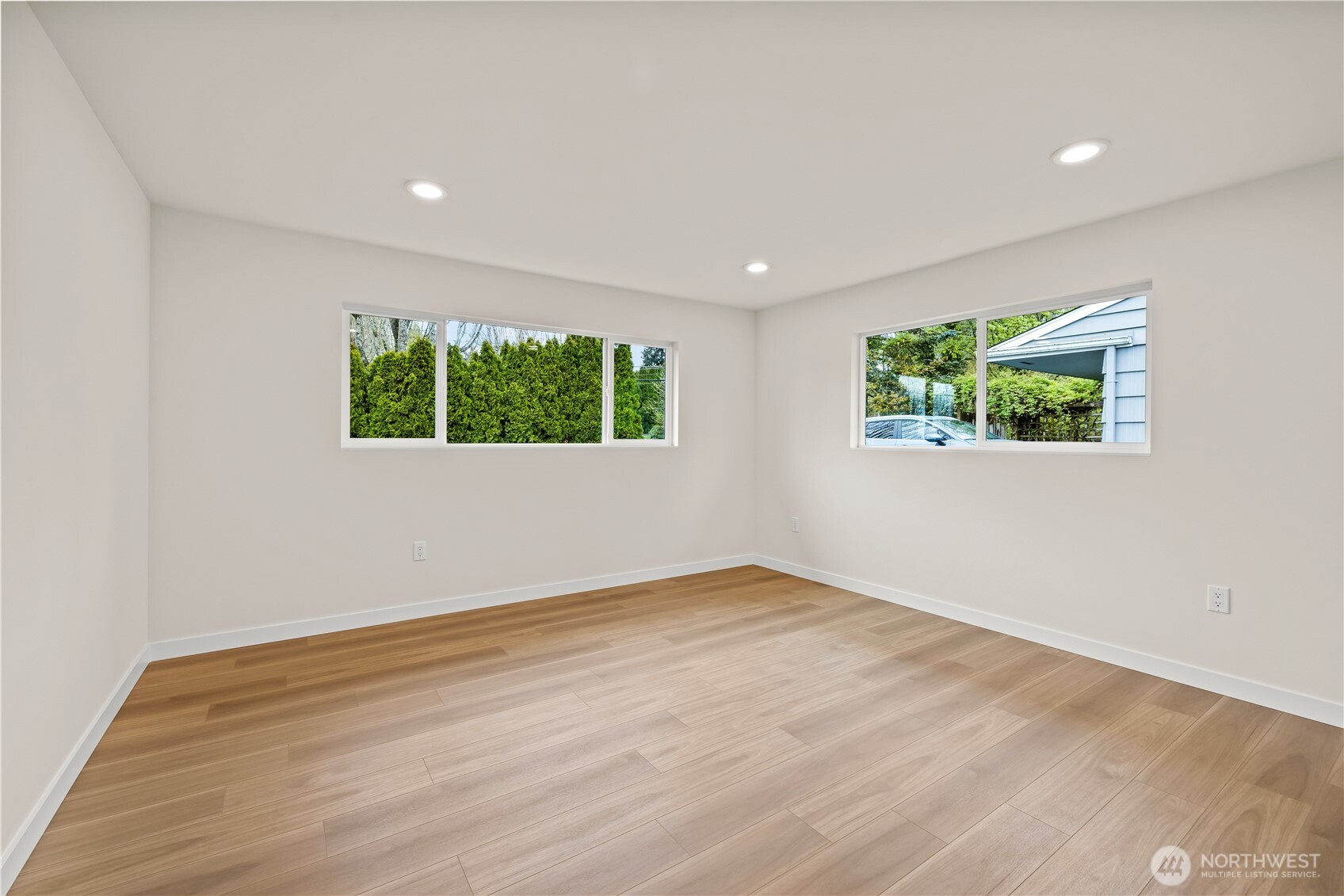 3318 Grandview Drive W, University Place, WA 98466-2631