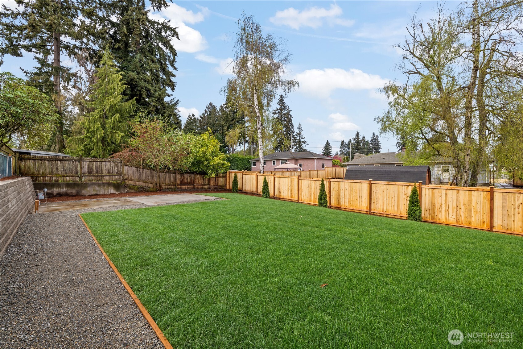 3318 Grandview Drive W, University Place, WA 98466-2631