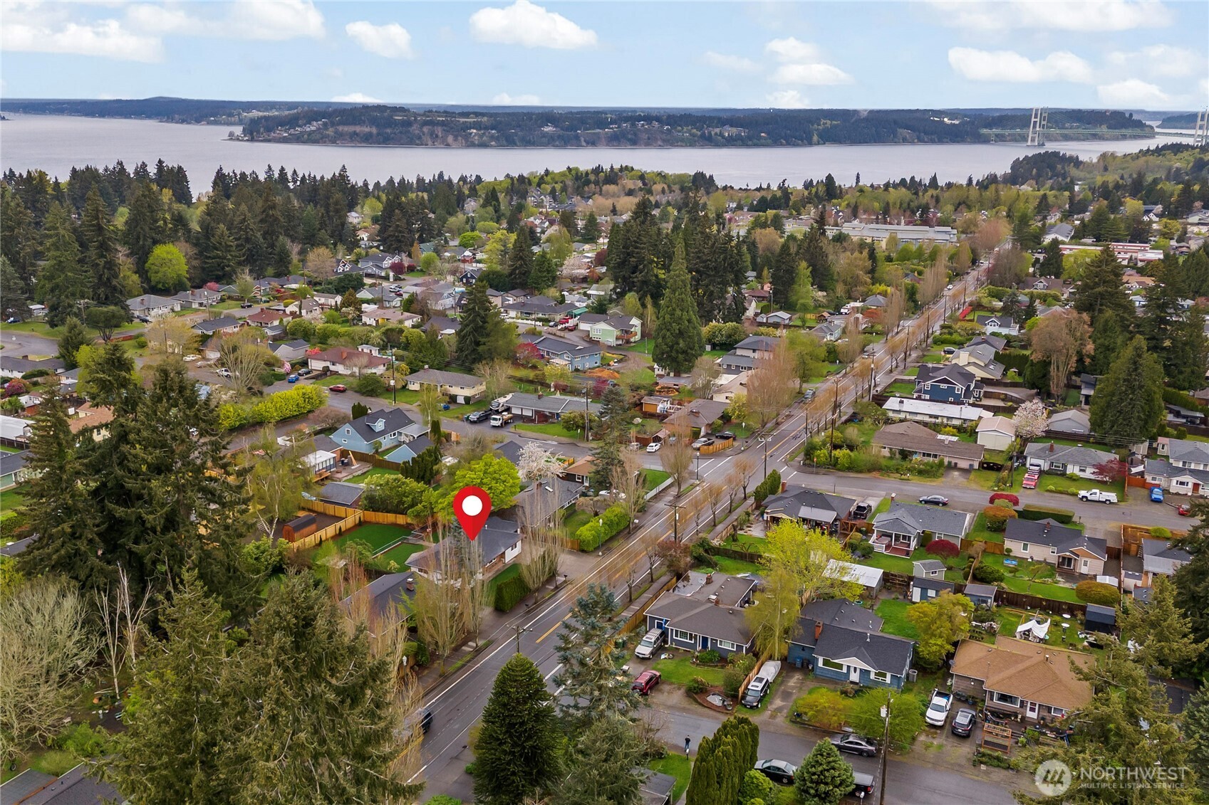 3318 Grandview Drive W, University Place, WA 98466-2631