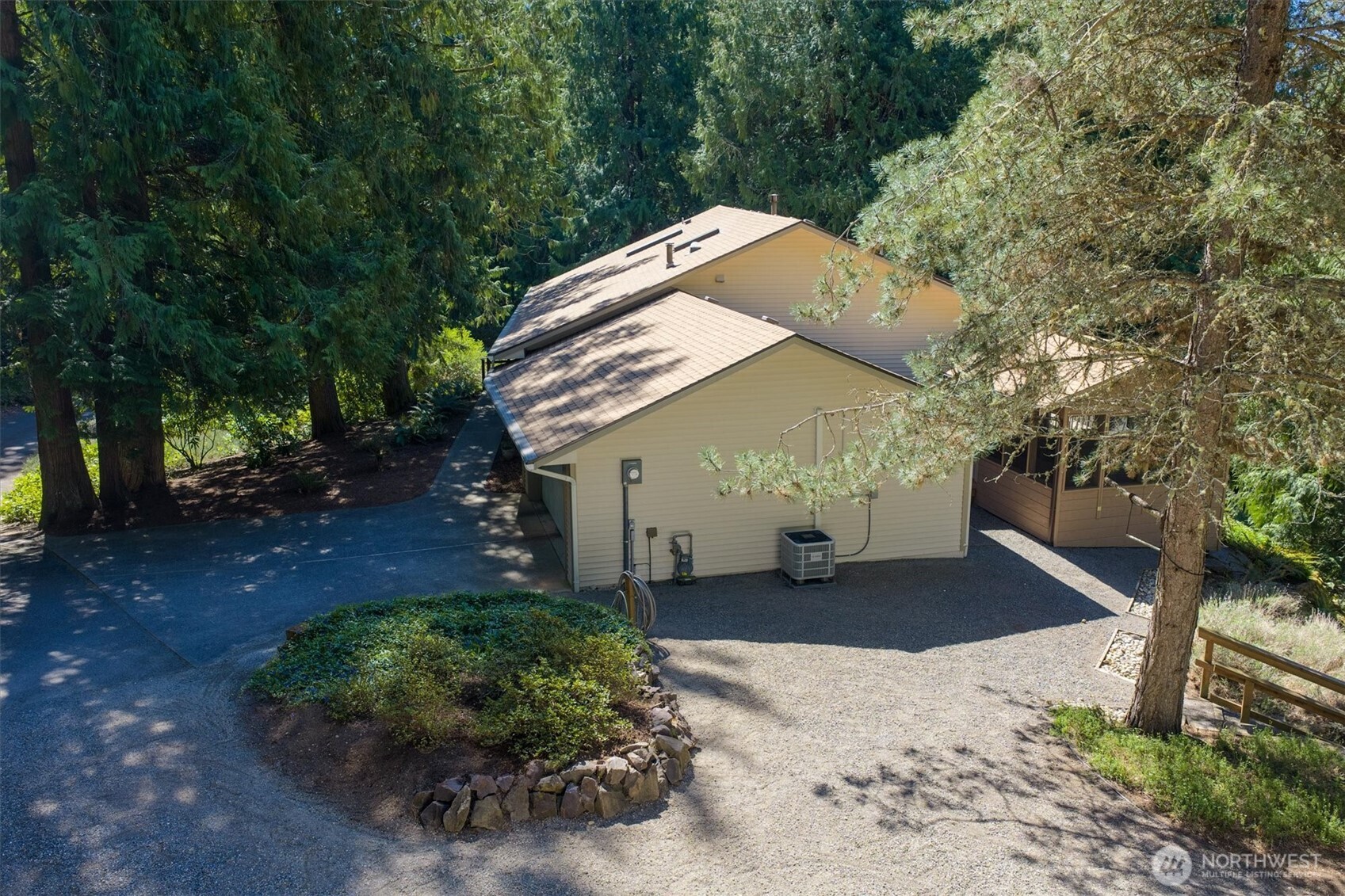 870 238th Avenue NE, Sammamish, WA 98074
