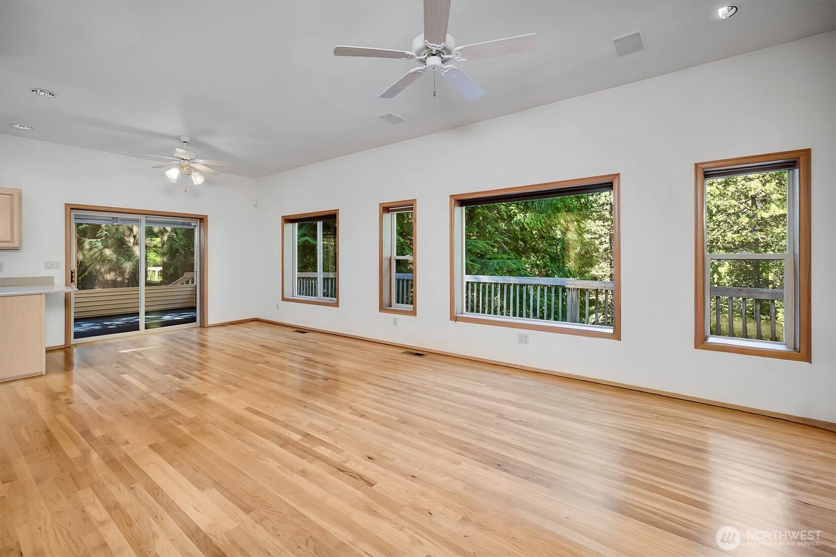 870 238th Avenue NE, Sammamish, WA 98074