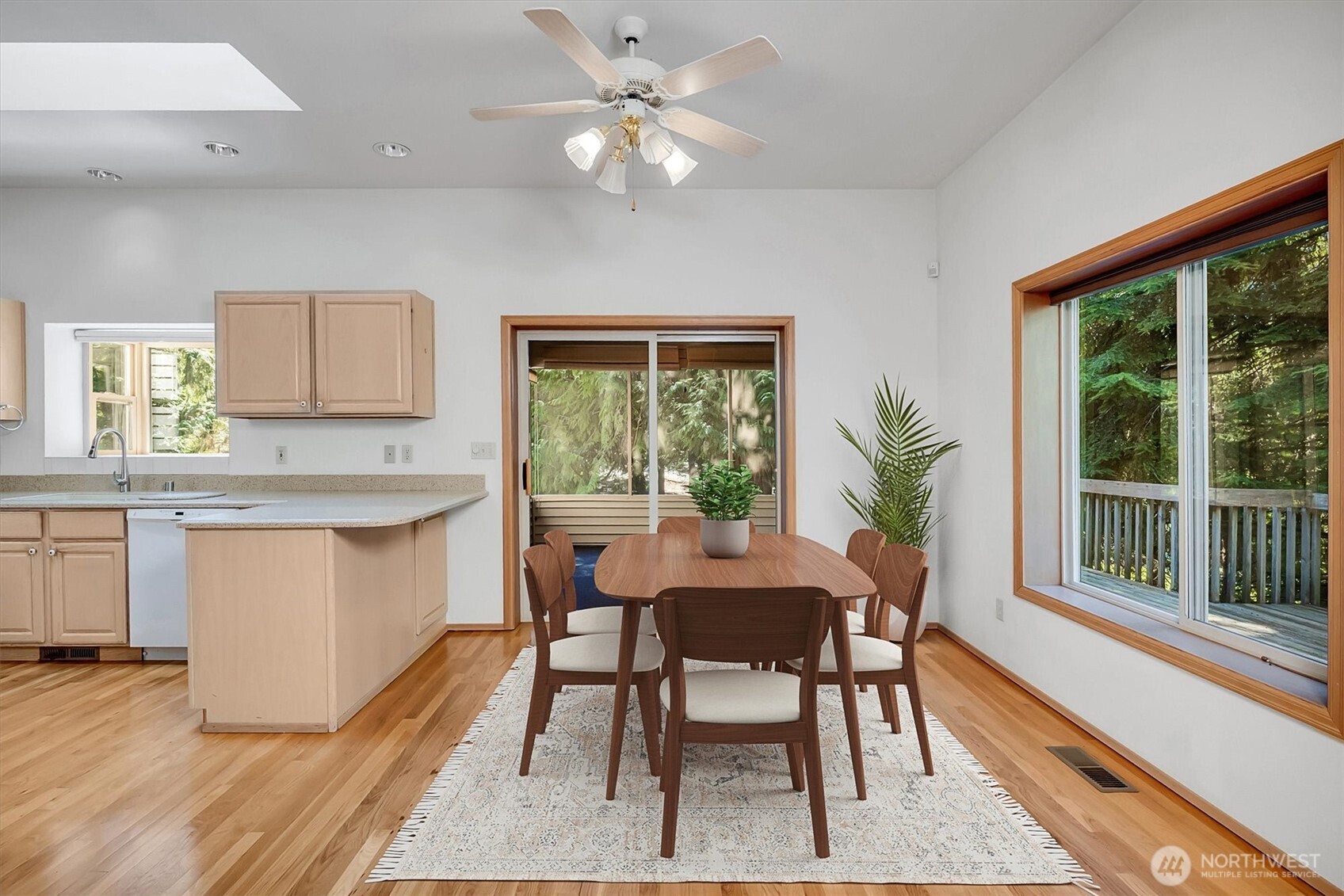 870 238th Avenue NE, Sammamish, WA 98074