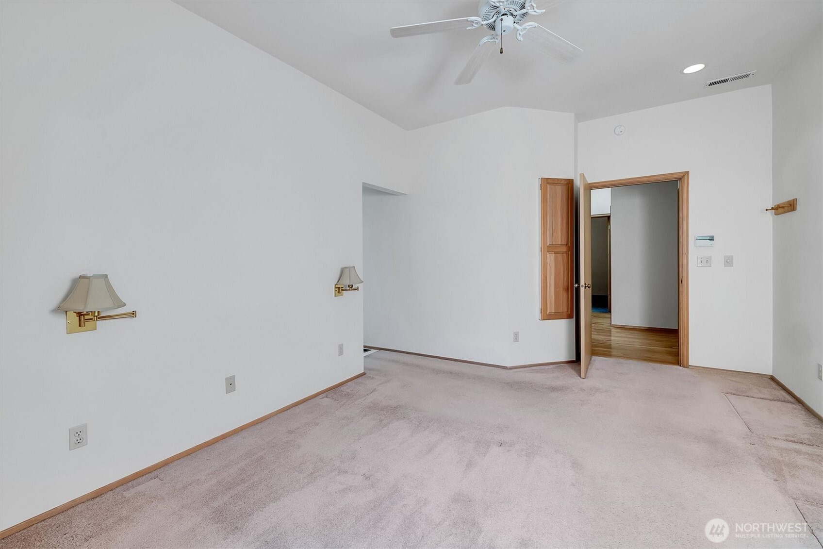 870 238th Avenue NE, Sammamish, WA 98074