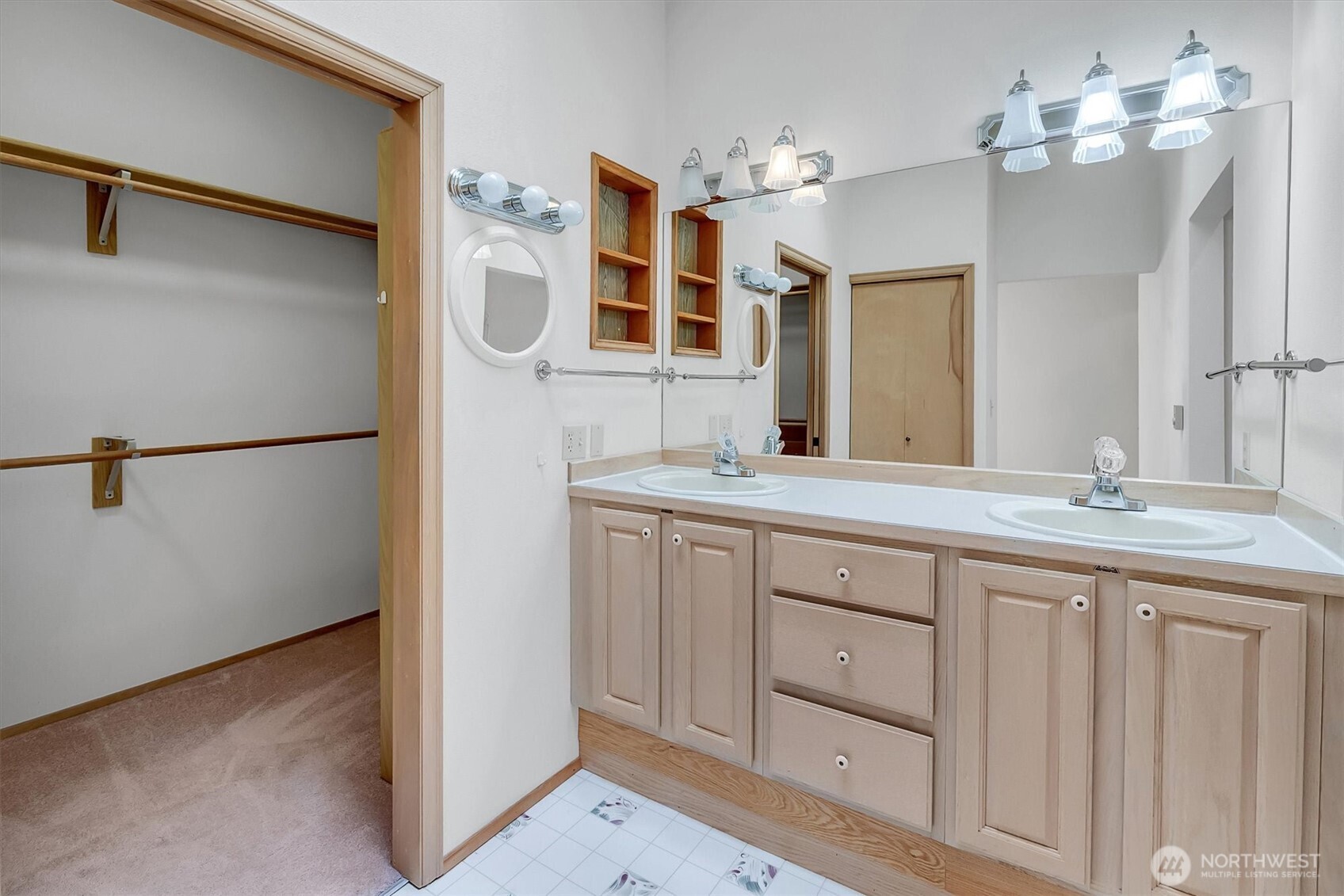 870 238th Avenue NE, Sammamish, WA 98074