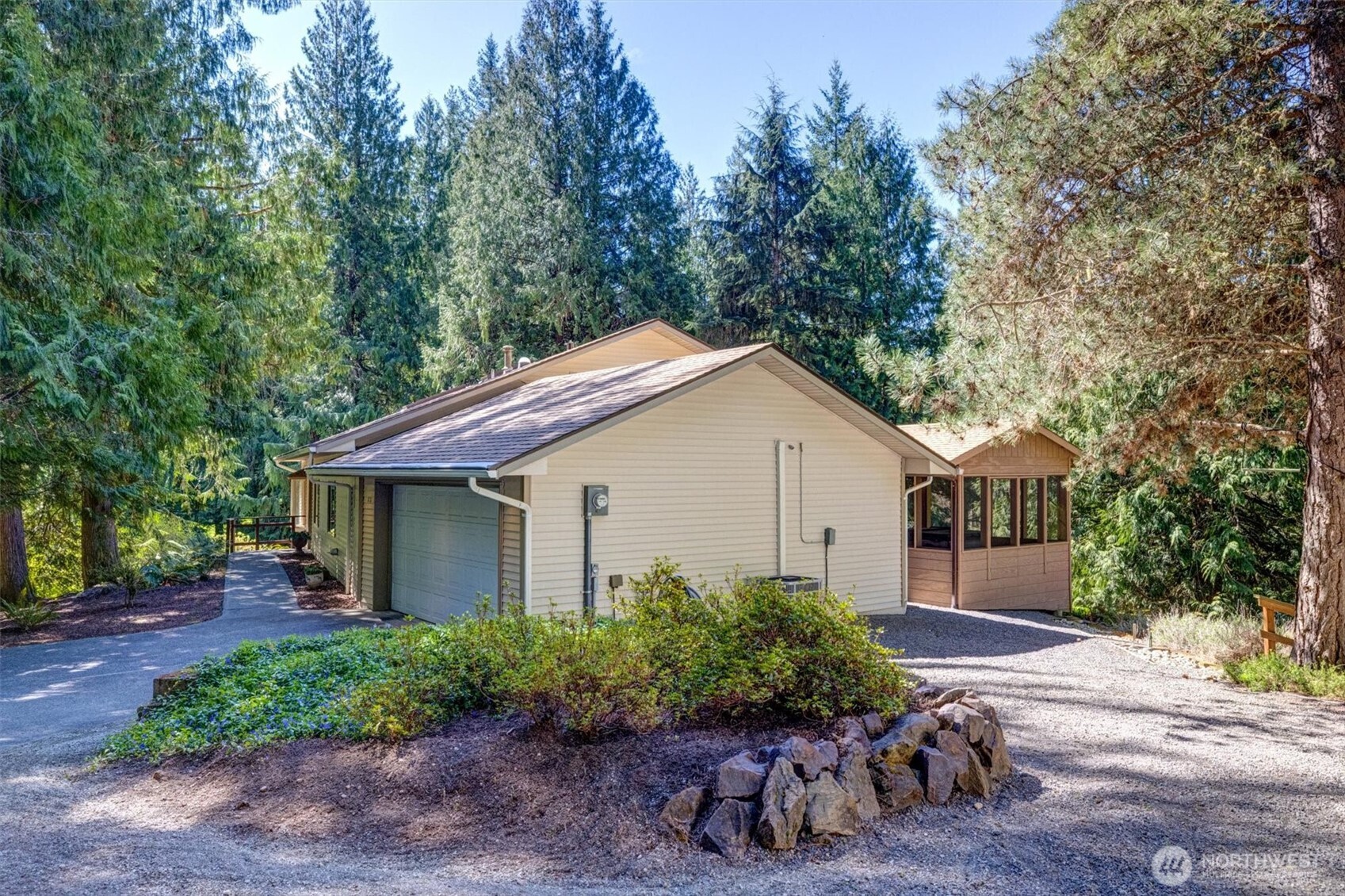 870 238th Avenue NE, Sammamish, WA 98074