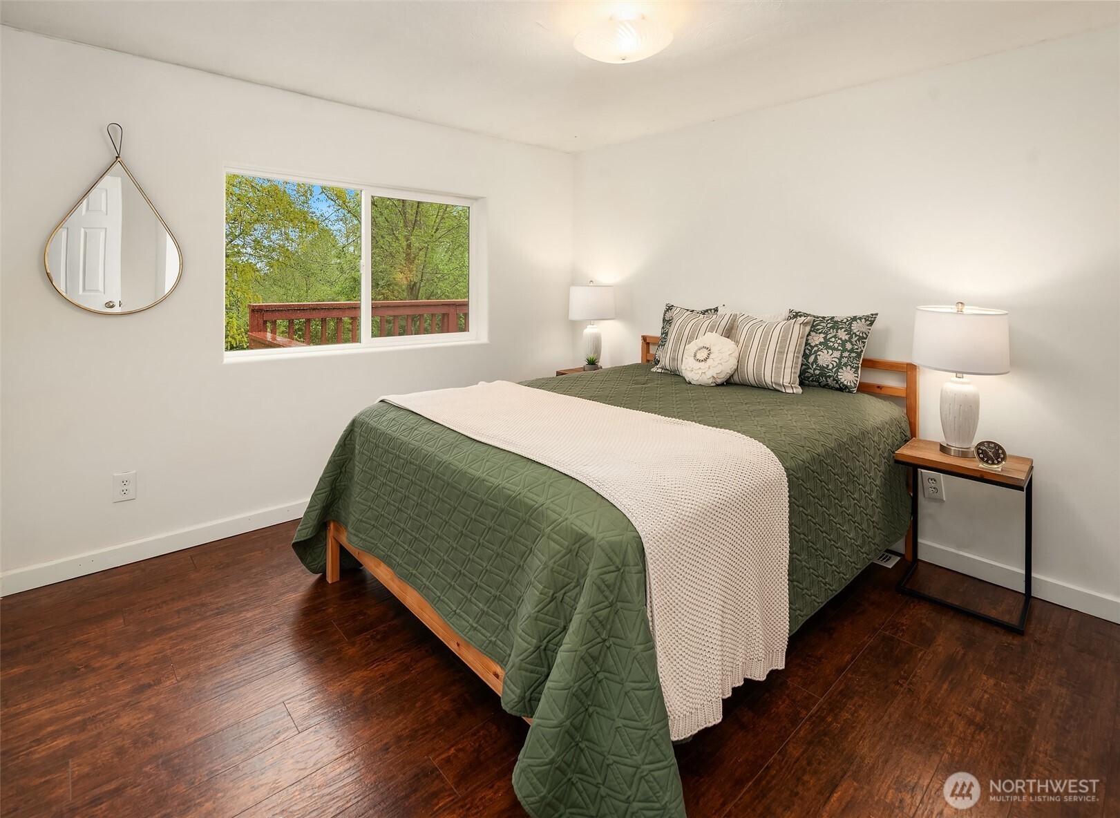 25123 120th Avenue SW, Vashon, WA 98070