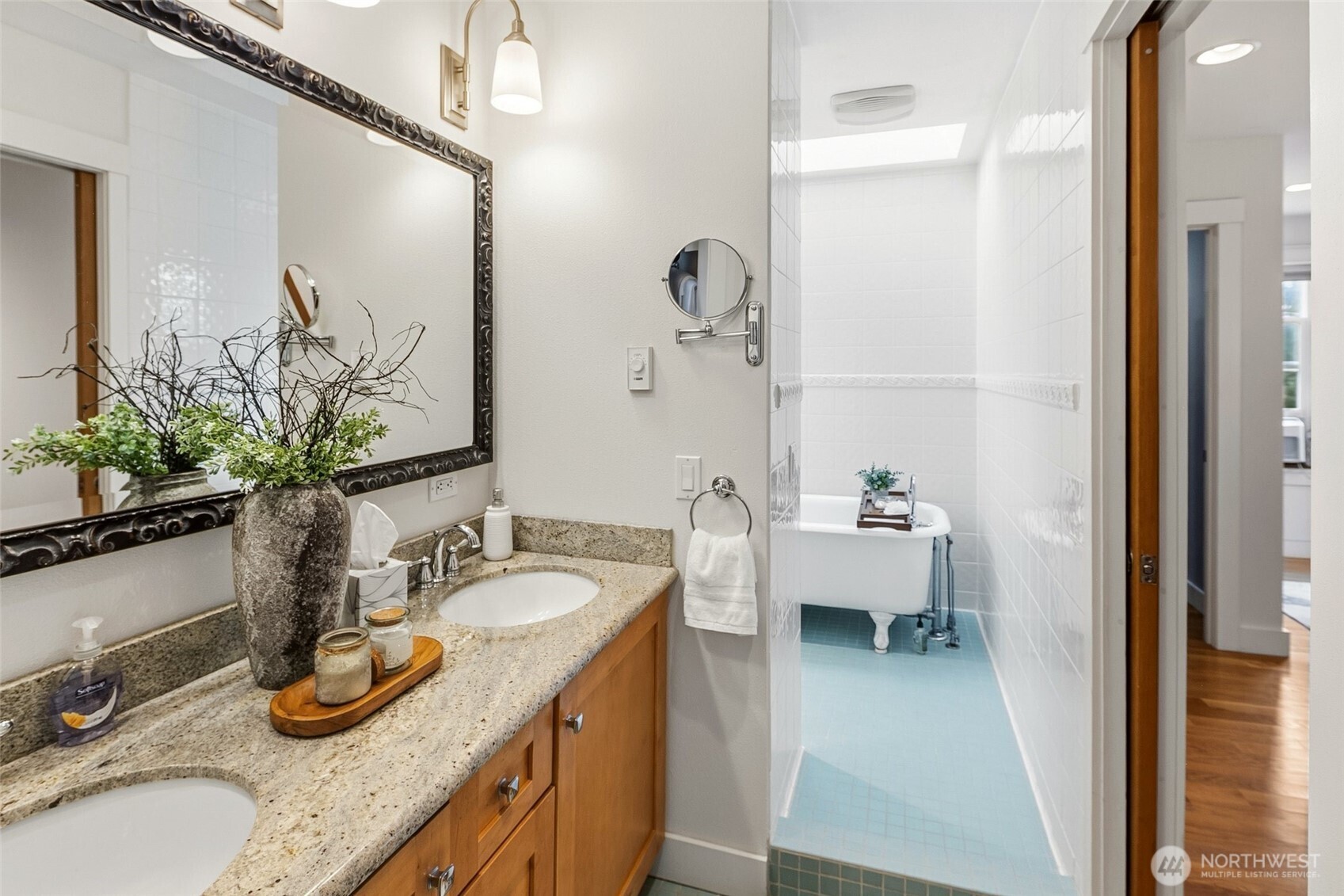 9500 Phinney Avenue N, Seattle, WA 98103
