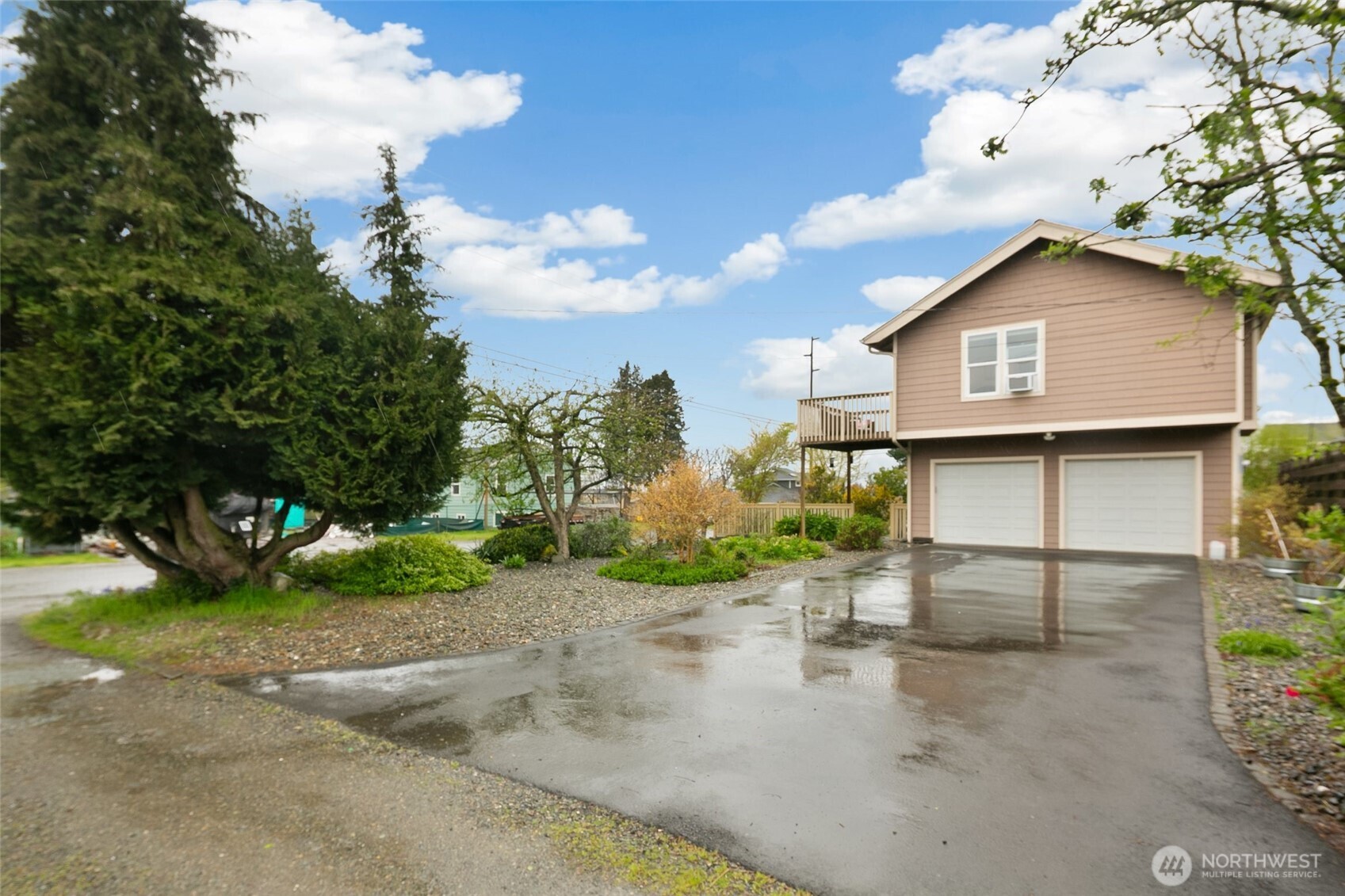 9500 Phinney Avenue N, Seattle, WA 98103