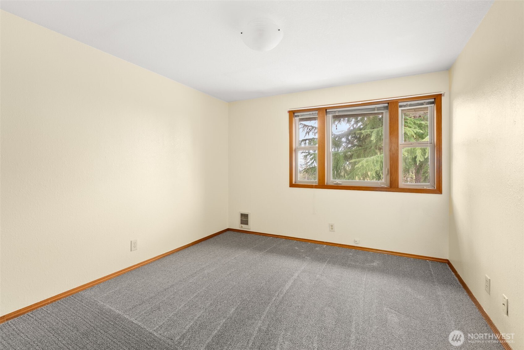 163 Wallace Road , Chehalis, WA 98532