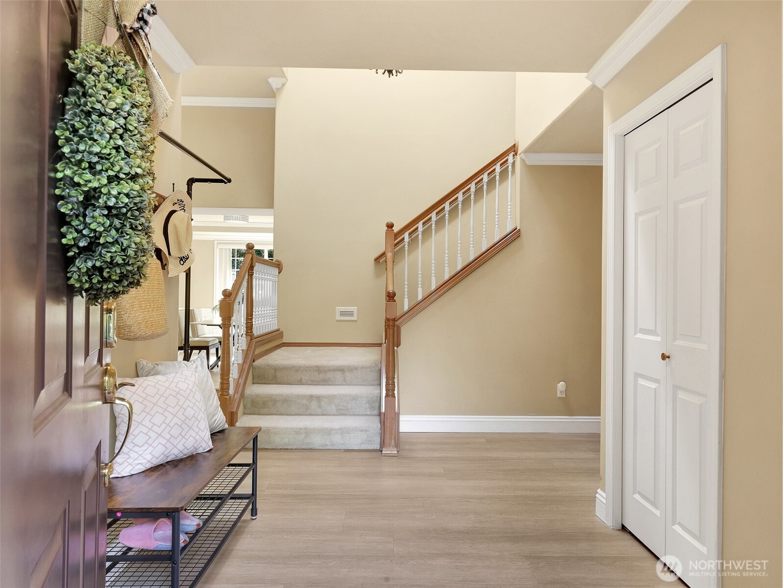 21745 NE 181st Place , Woodinville, WA 98077